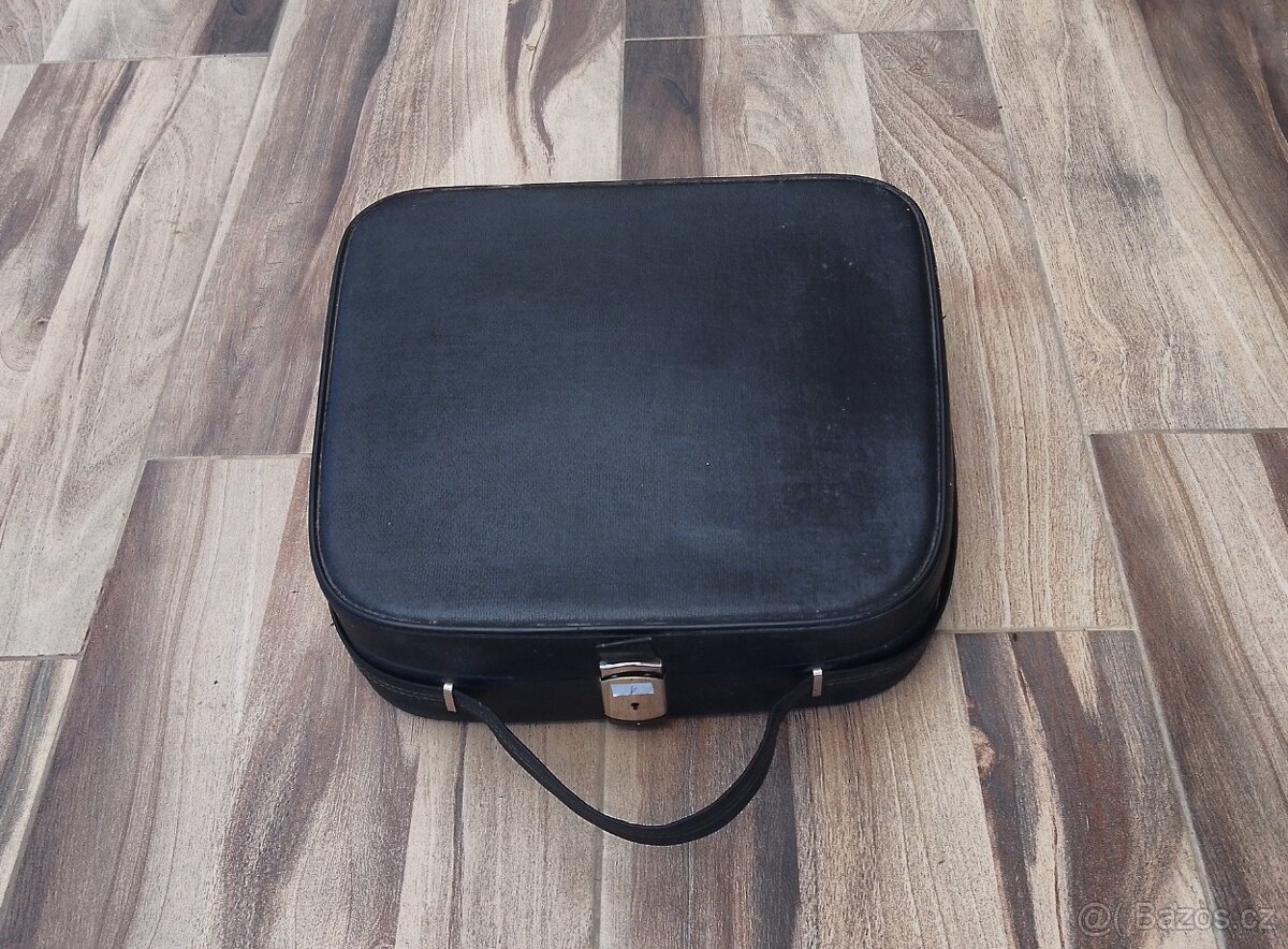 Prodám psací stroj Consul - 4