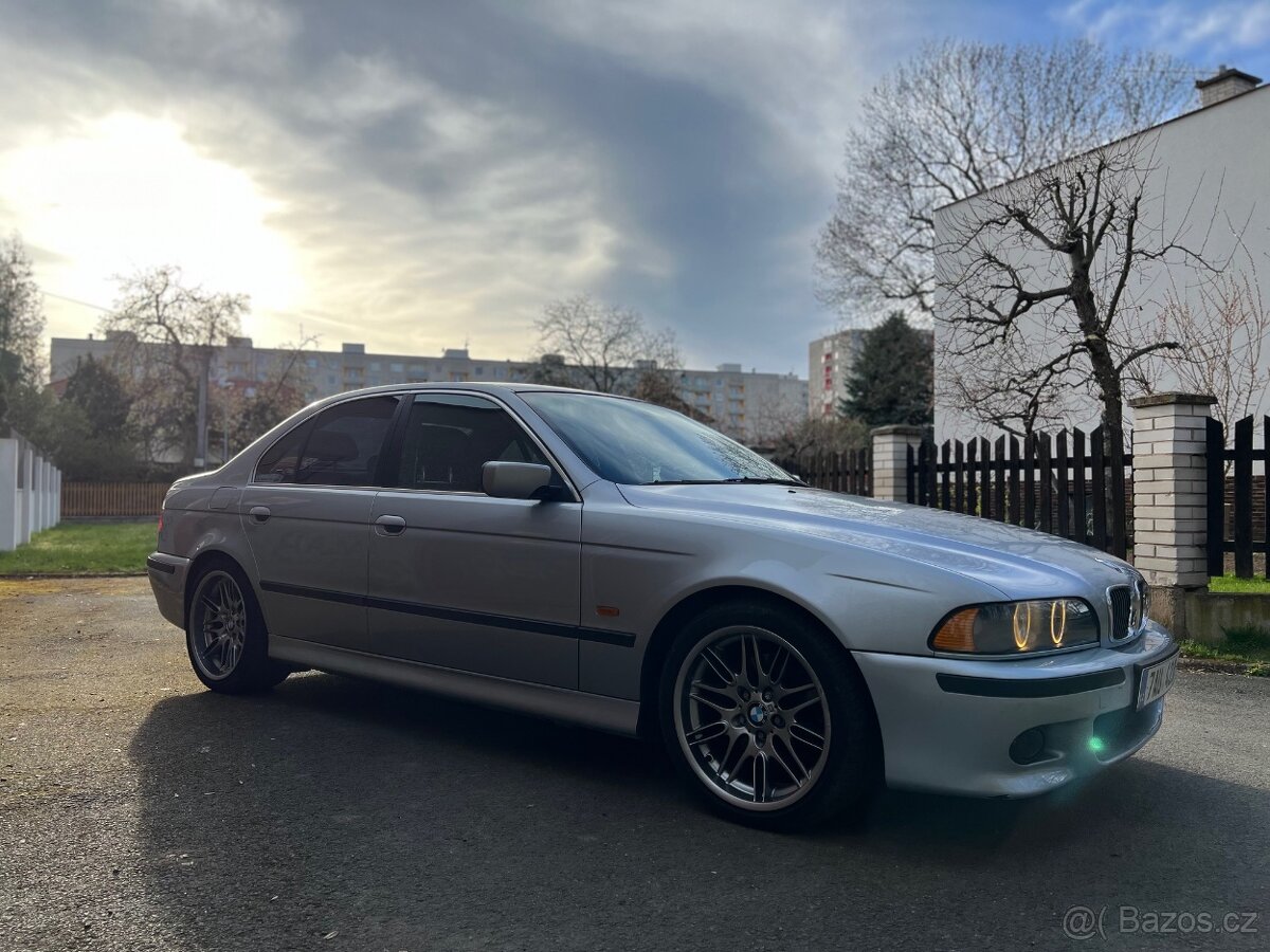 1998 BMW E39 540i V8 210kW - 4