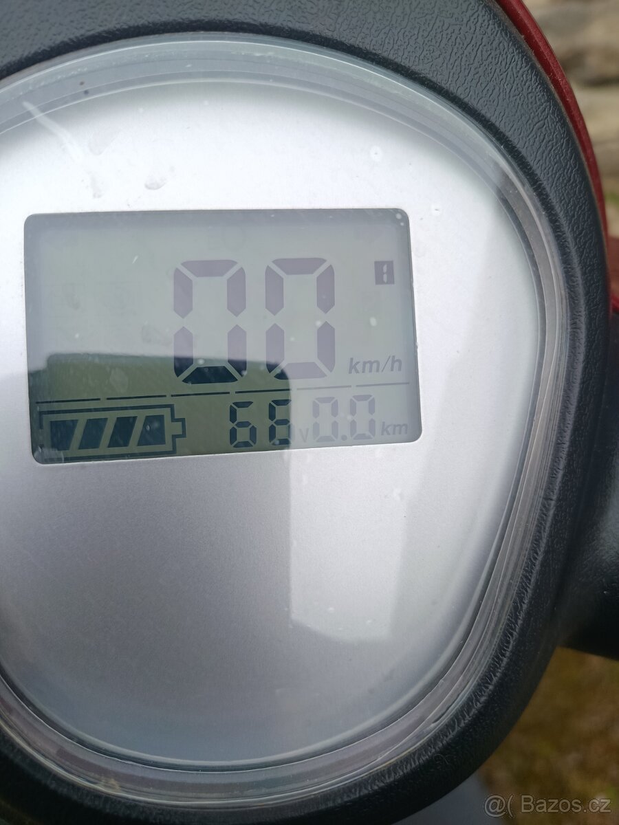 Tříkolka Selvo 31000 - 4