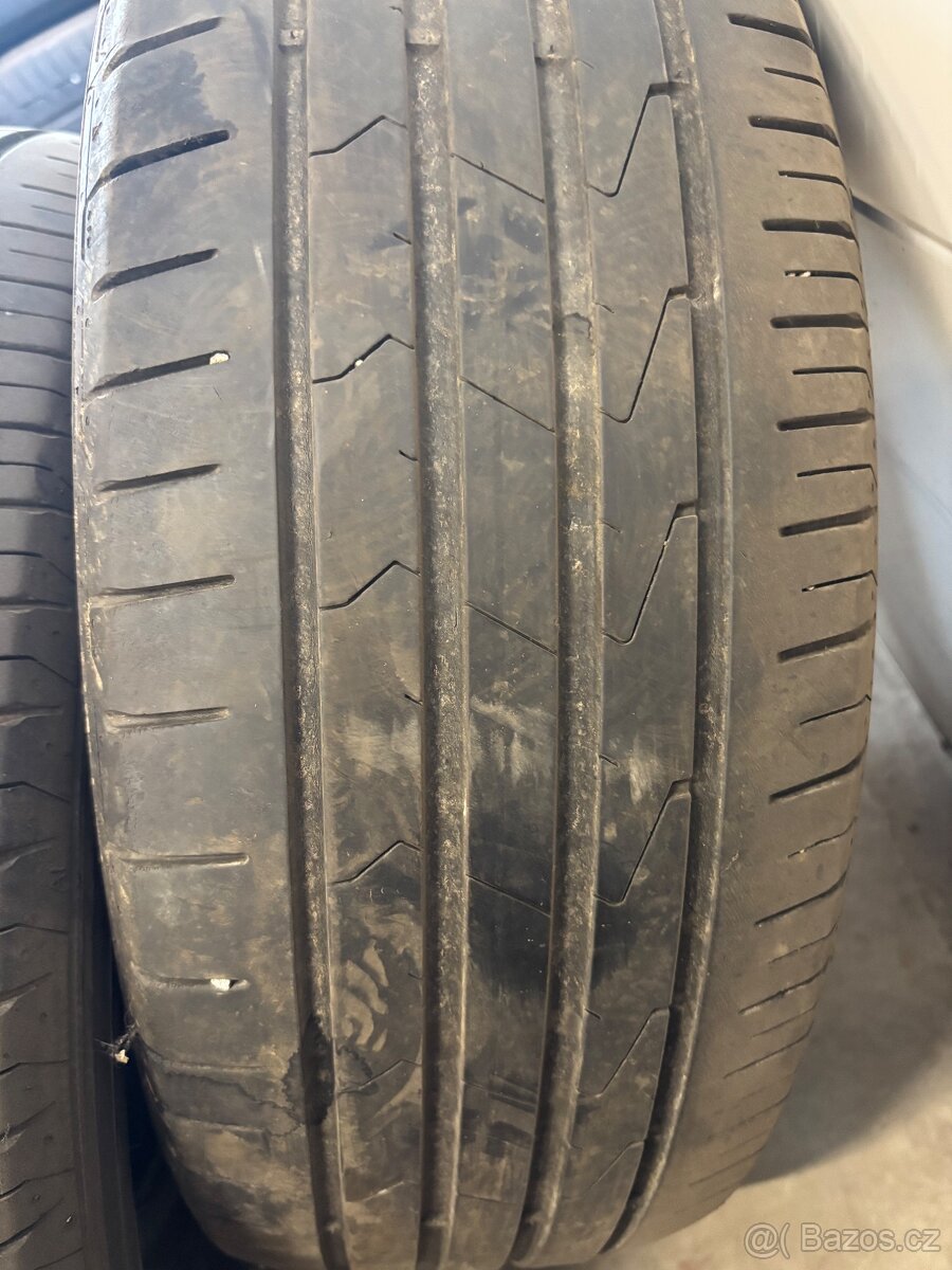 215/60r16 - 4