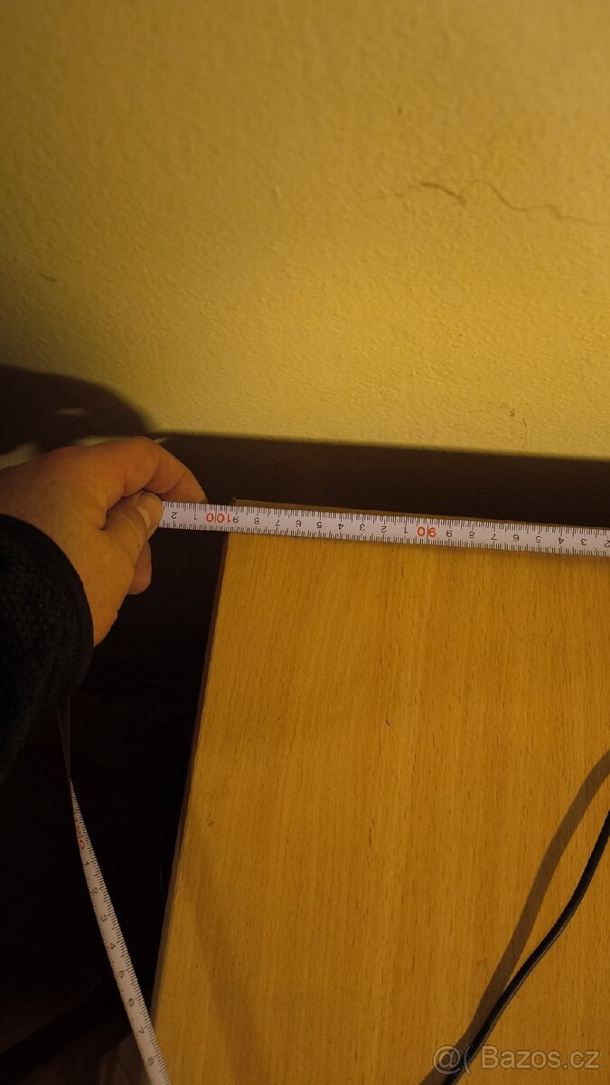 Rohový PC stolek - 4