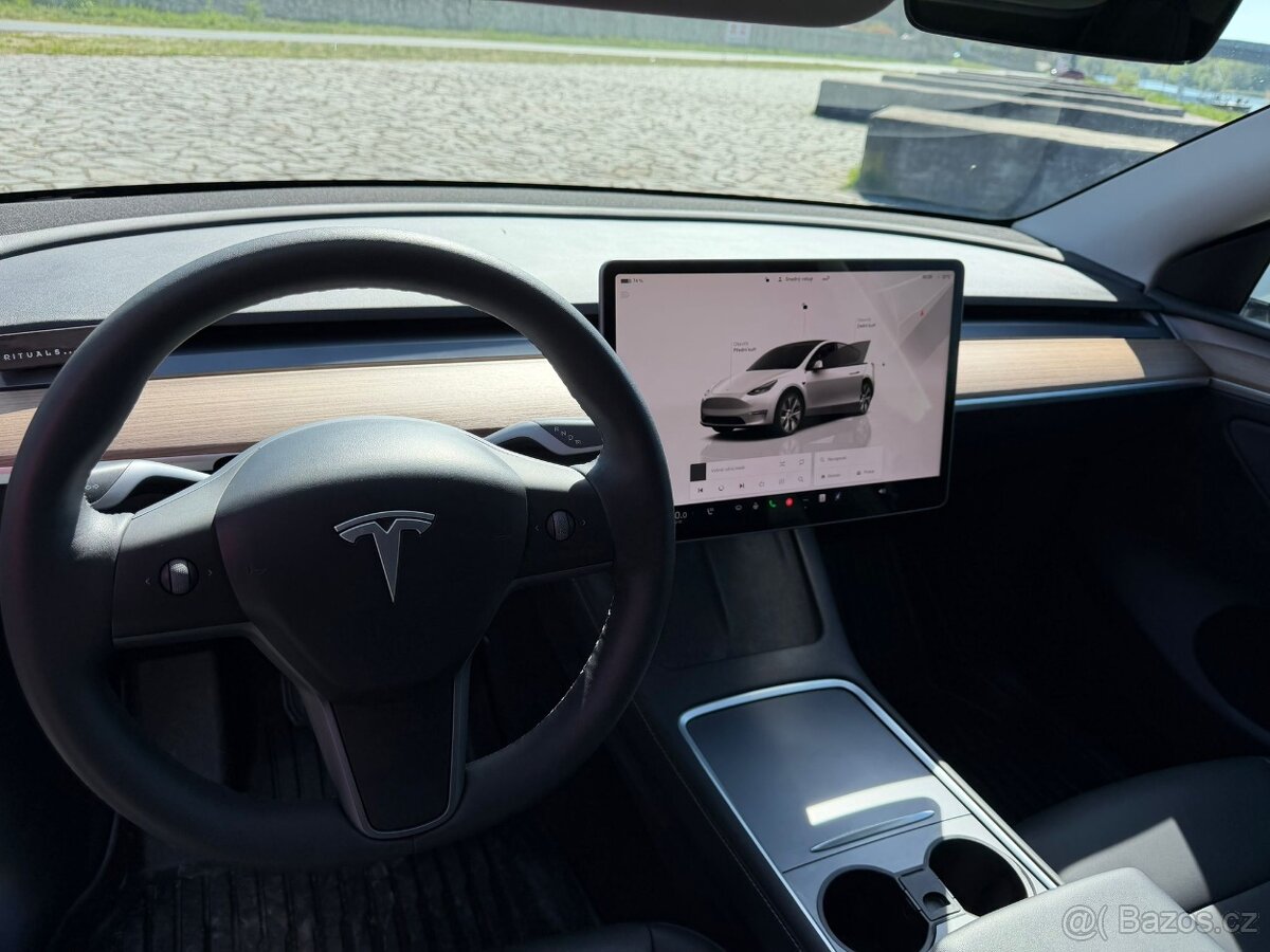 Tesla Model Y Long Range AWD – BERLIN - 4