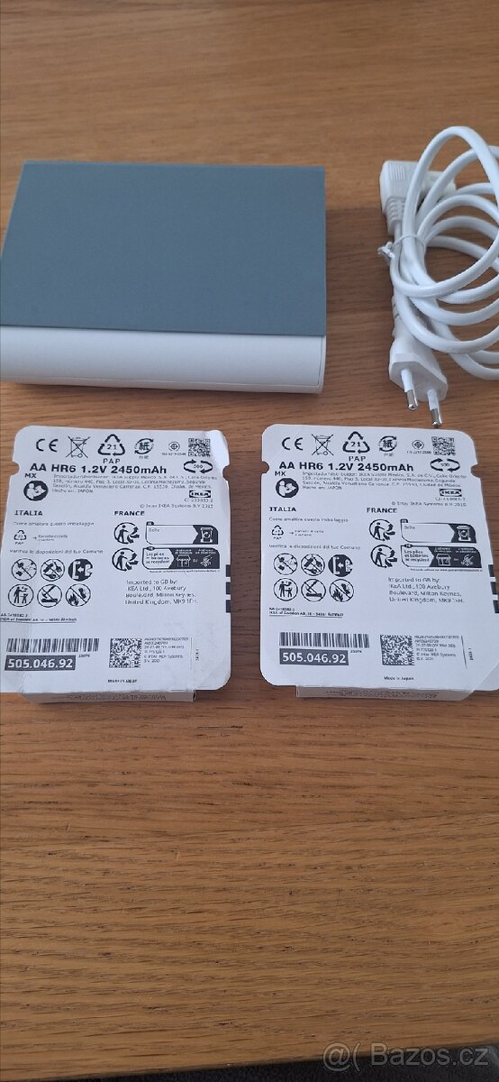 Nabíjecí baterie s nabíječkou Ikea. - 4