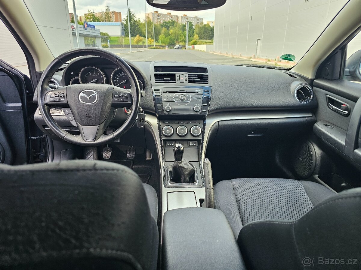Prodám mazda 6 1.8 benzin 88 kW rok.v.2011 - 4
