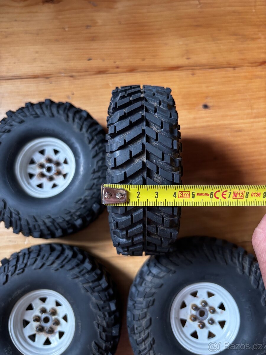 1:10 kola pro RC auto crawler RC4WD Mickey Thompson - 4