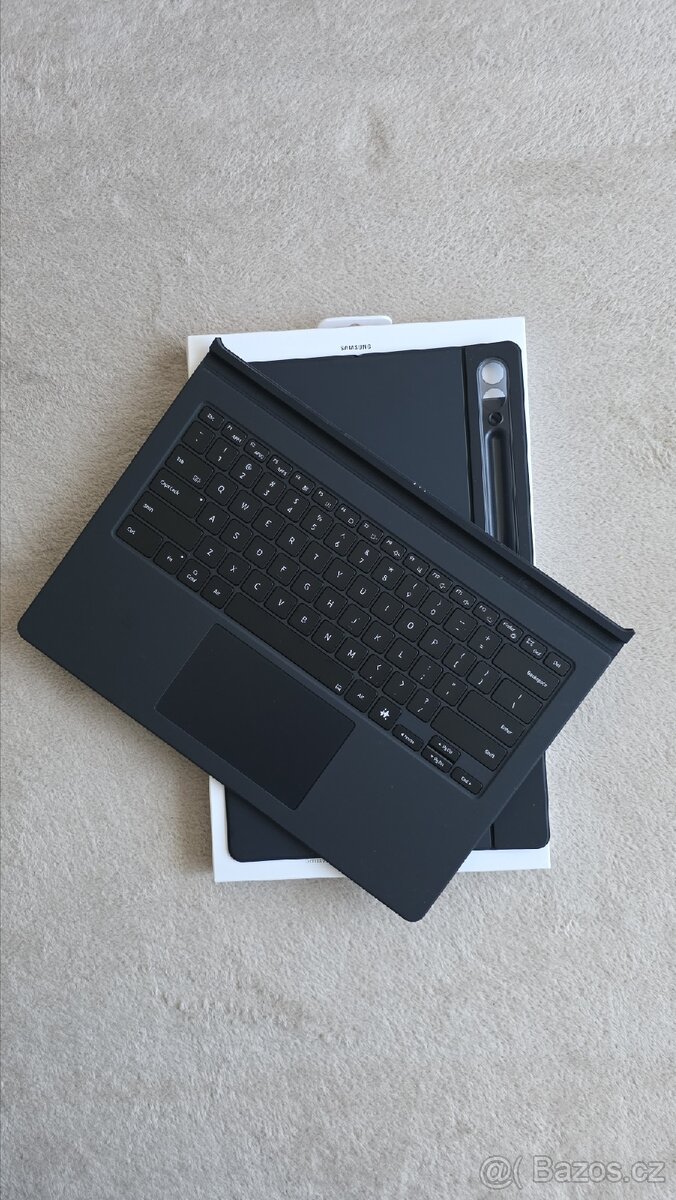 Samsung Galaxy Tab S10 Ultra Book Cover Keyboard Black - 4