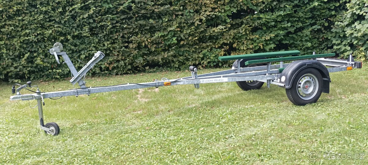 Prodám nákladní přívěs pro přepravu lodi. - 4