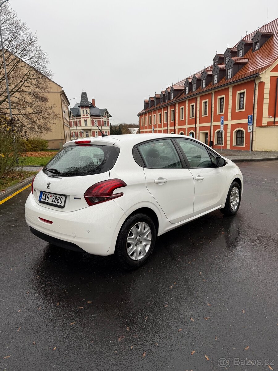 Peugeot 208 1,2 i , auta na splátky bez registru - 4