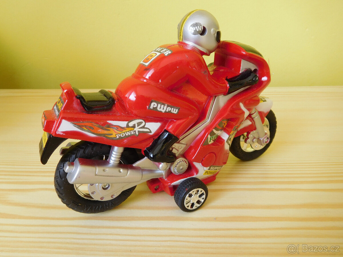 Motorka, kostky, hodiny, puzzle - 4