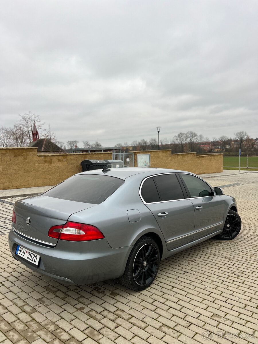 ŠKODA SUPERB 2.0 tdi 103kw DSG - 4