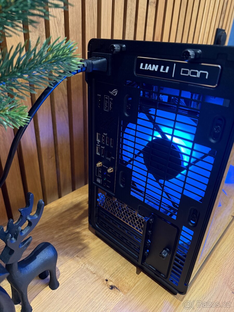 Herní PC – AMD Ryzen 7 9700X, RTX 5070, 32 GB RAM, 1TB SSD - 4
