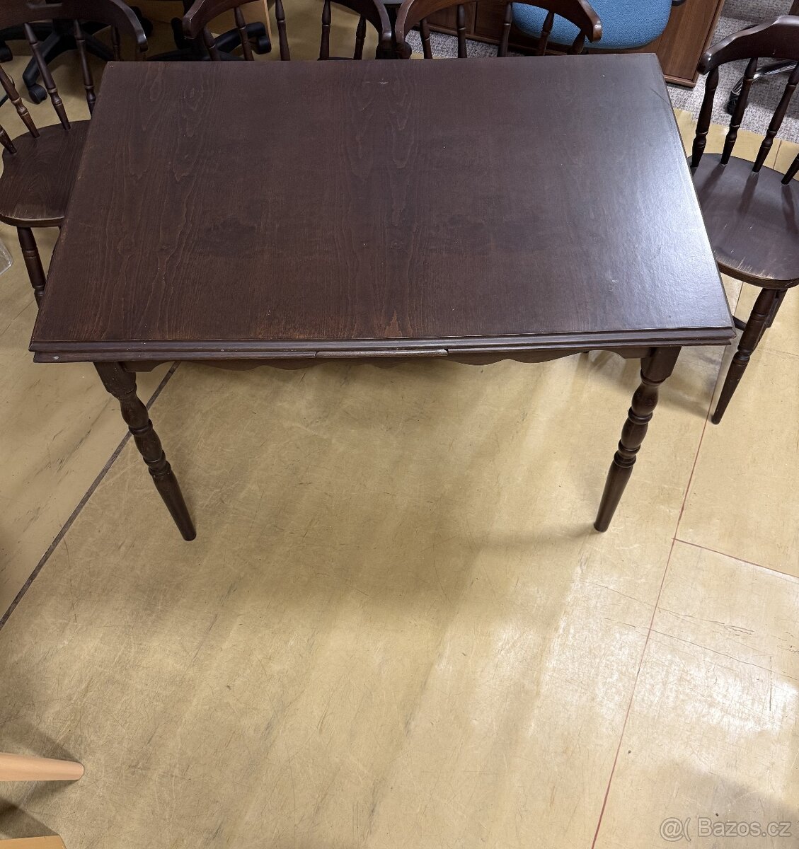 Jídelní stůl + 6 židlí - 4