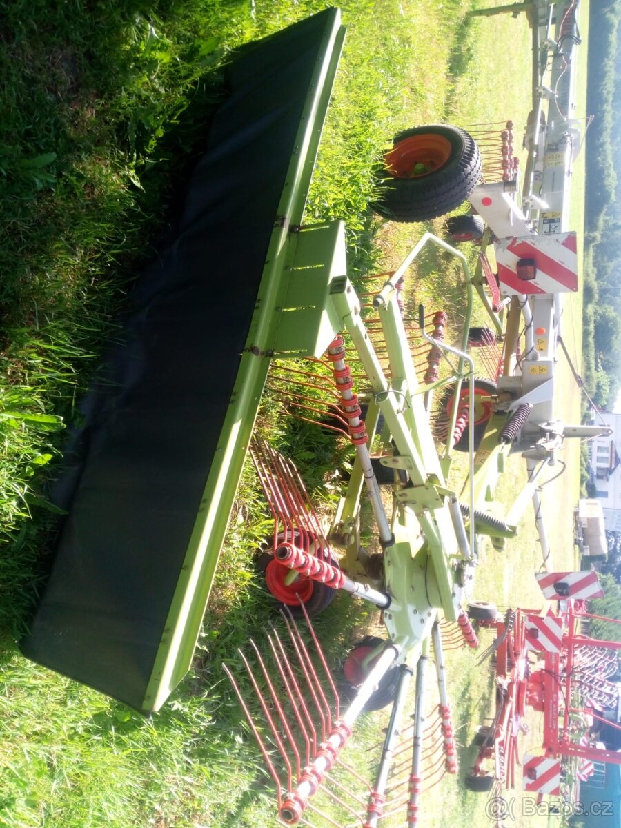 Nahrabovač, shrnovač sena a píce CLAAS LINER 1550TWIN - 4