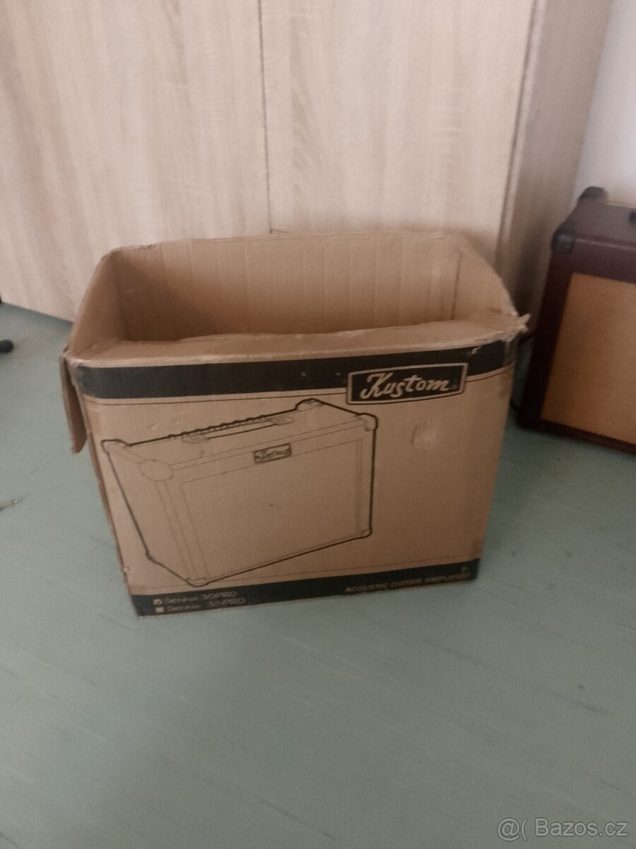 Prodám kombo 30 w, baskytaru - 4