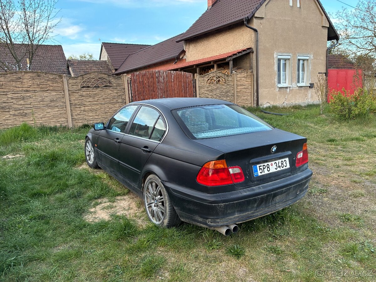 BMW e46i 323i - 4