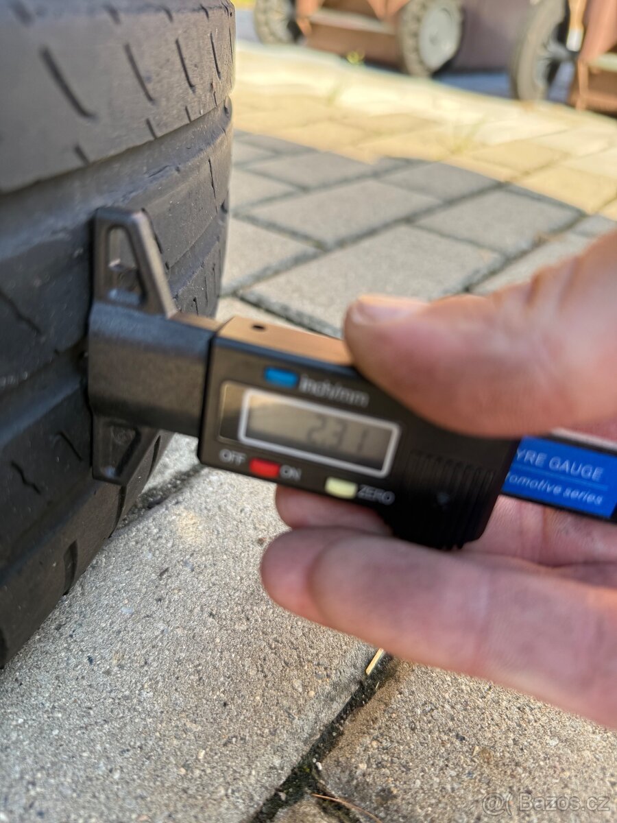 Letní pneu 215/65 r17 - 4