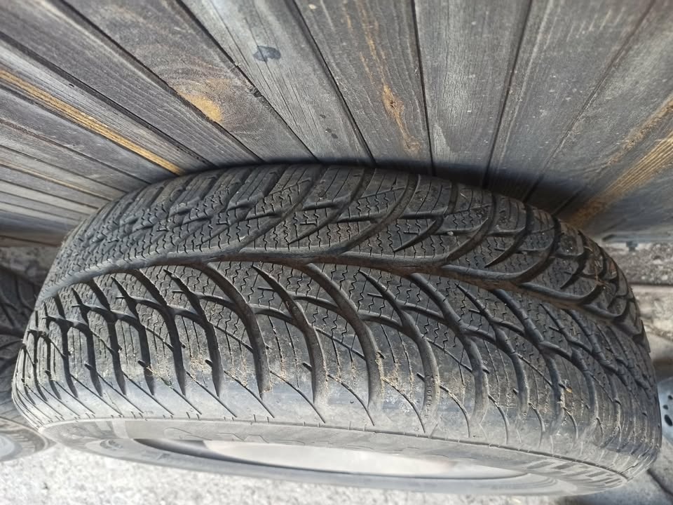 Celoroční pneumatiky 195/65 R15 - 4