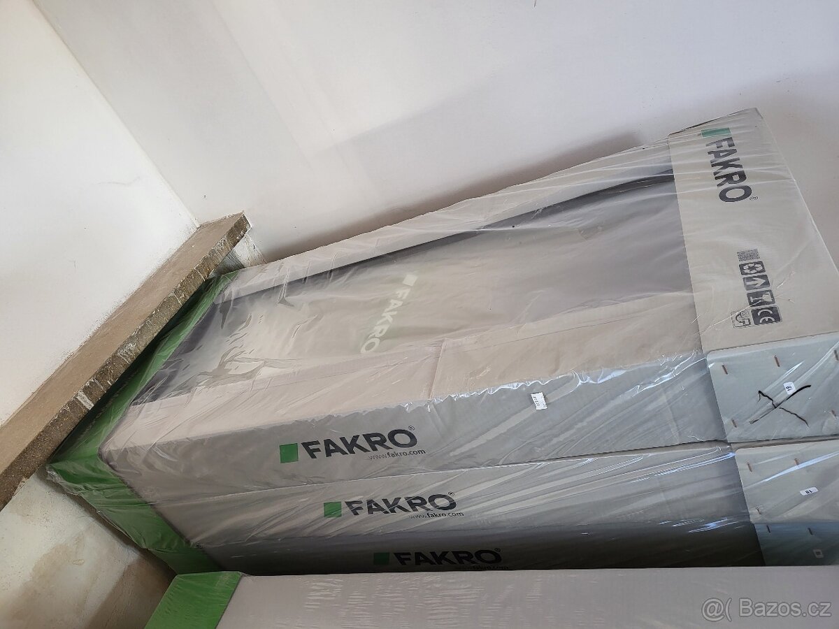 Střešní okno FAKRO 66x140 plastové trojsklo - 4