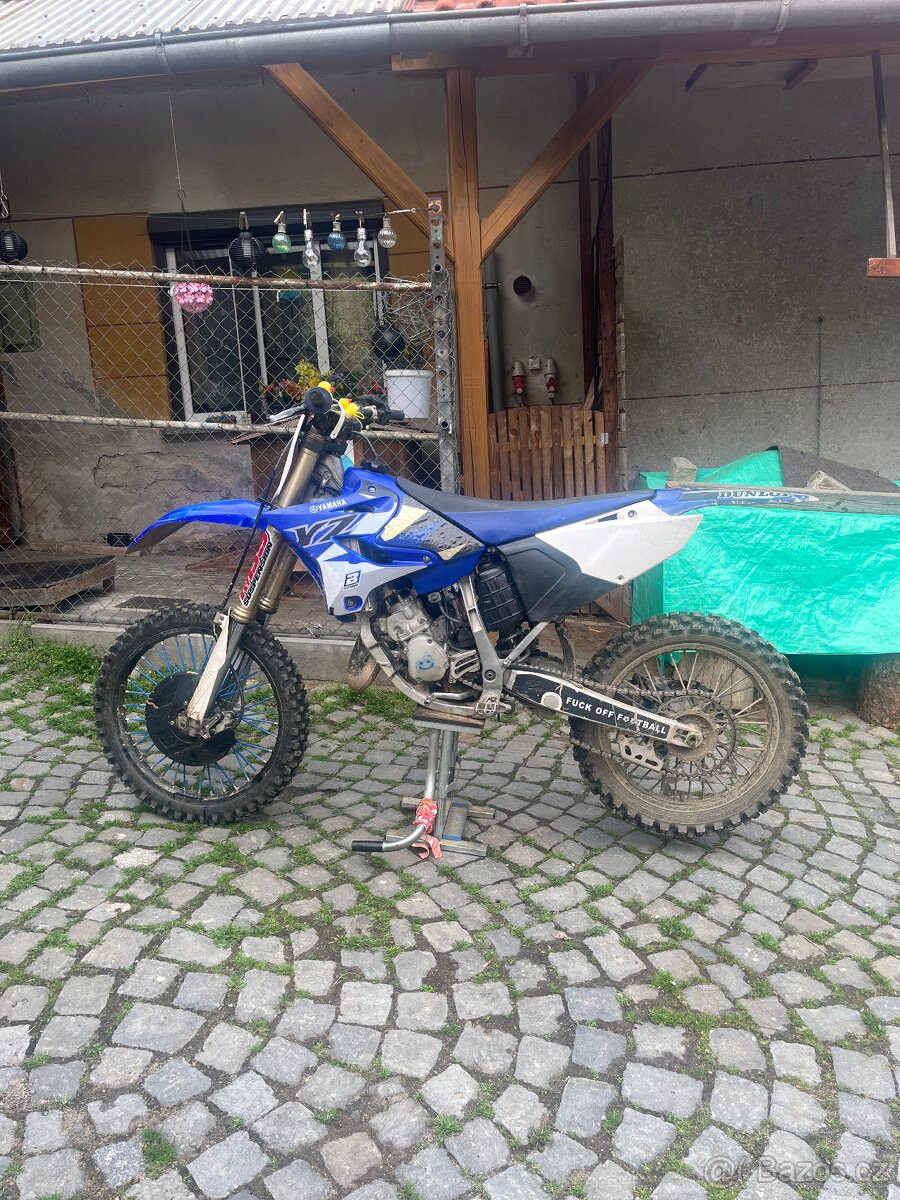 Yamaha YZ 125