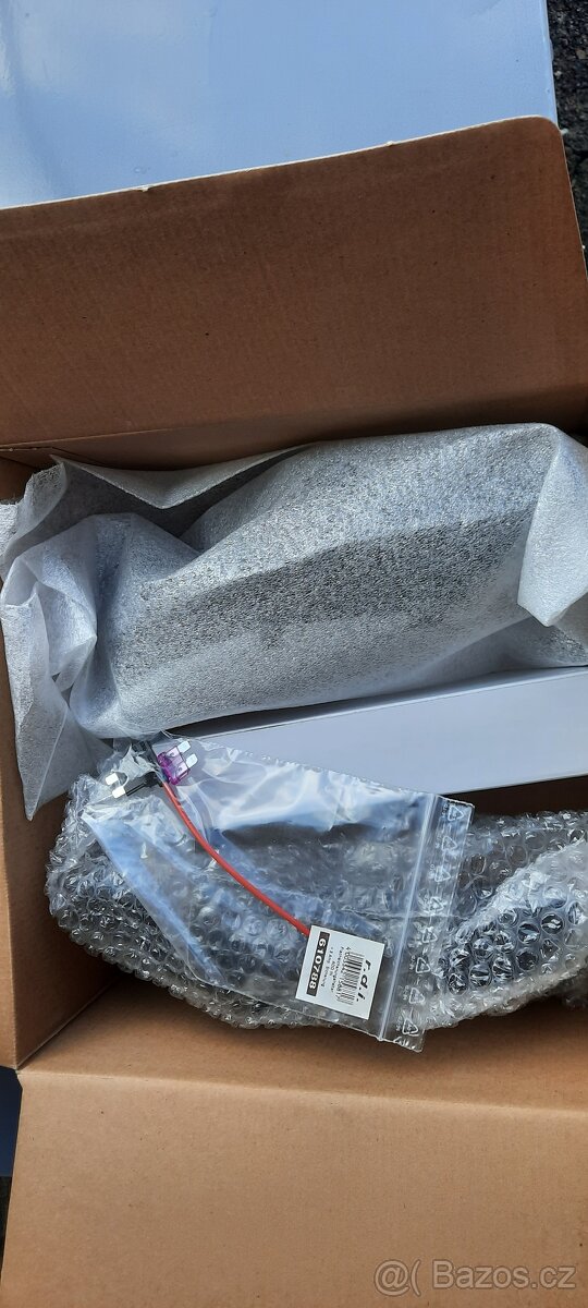 Prodám sadu na denní svícení Vw Golf 5 - 4