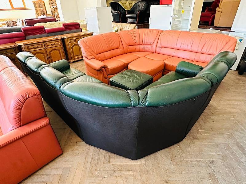 909 Kožená rohová sedací souprava sedačka NIERI + taburet - 4