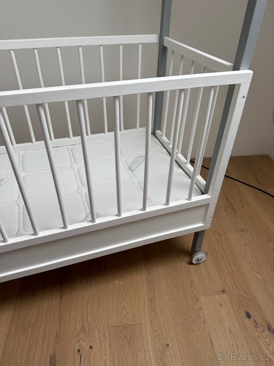 Dětská domečková postýlka - 4