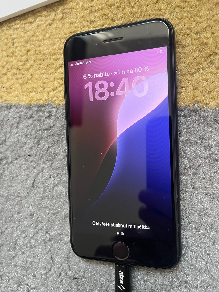 iPhone SE 64GB se zárukou 1rok - 4