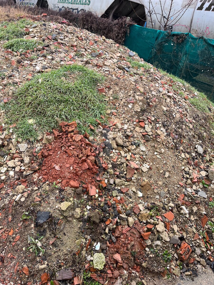 Stavební suť, cihly, drť - 4