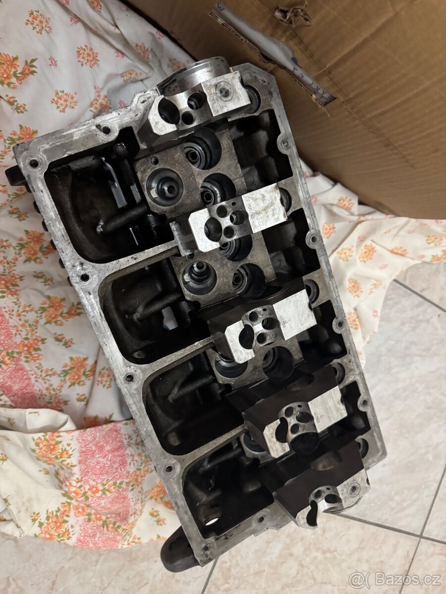 Hlava motoru 1.9ve - 4