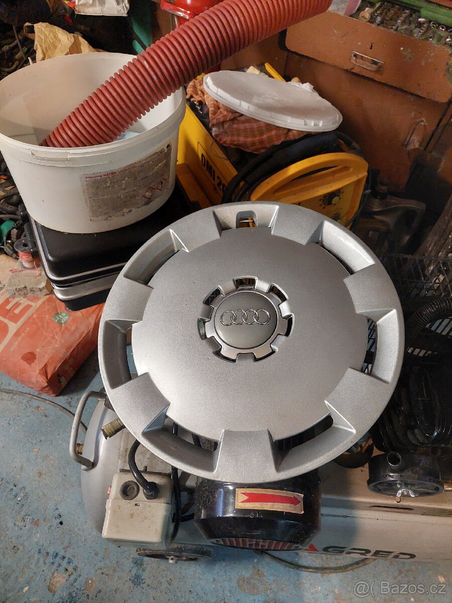 Prodám poklice audi 16" - 4