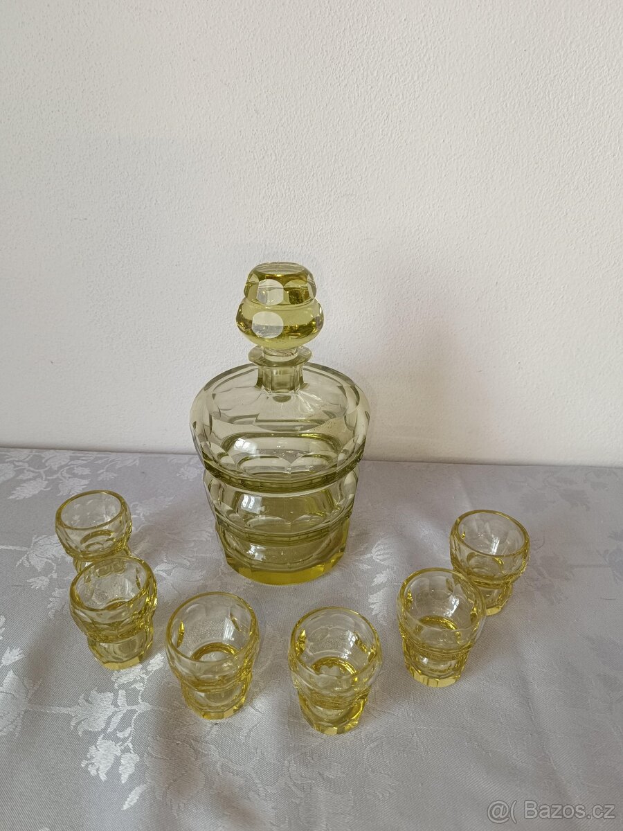 Retro karafa s panáky - 4