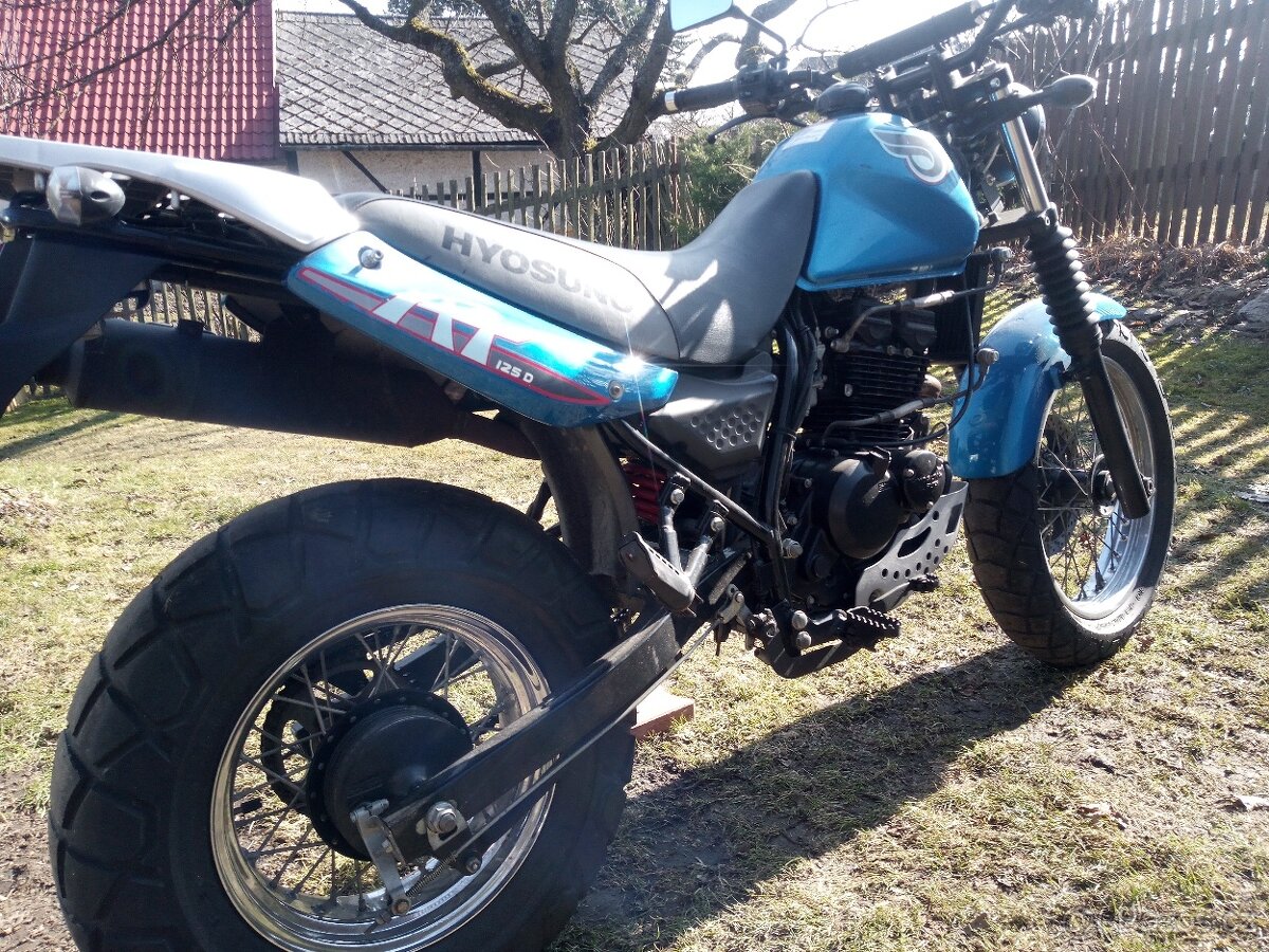 Hyosung Karion 125