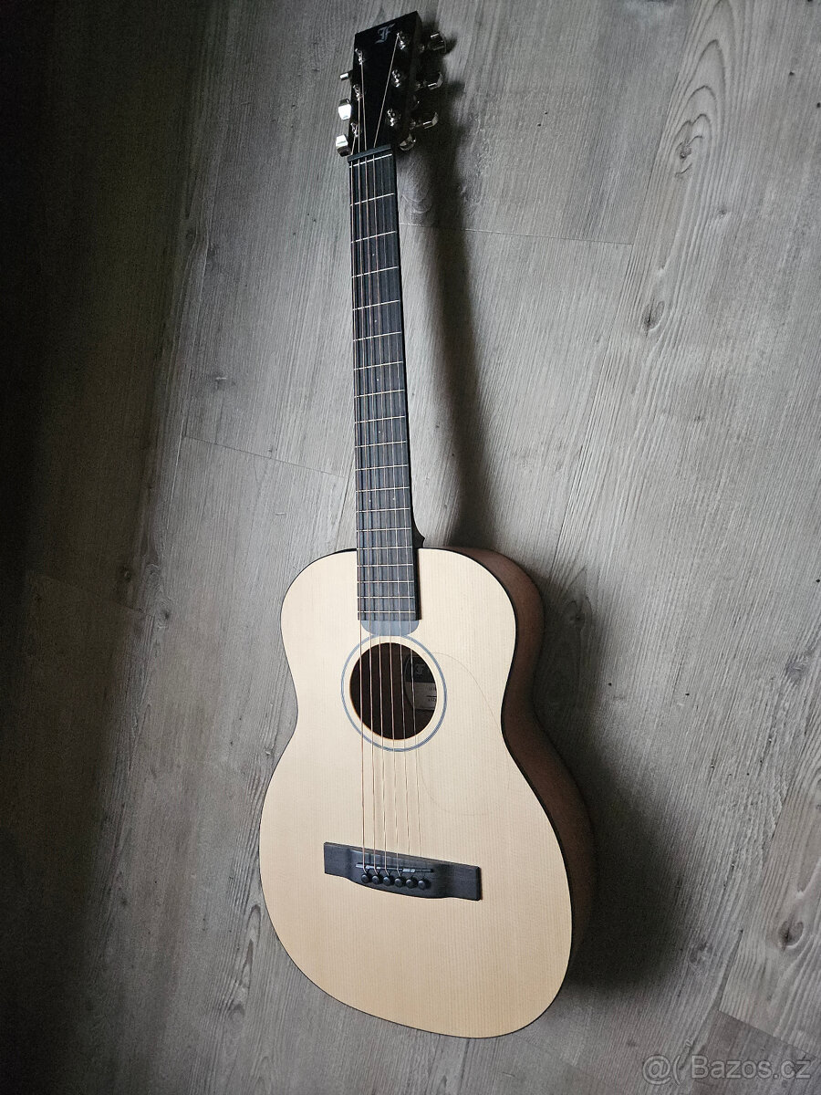 Nová celomasivní cestovní akustická kytara FURCH Little Jane - 4