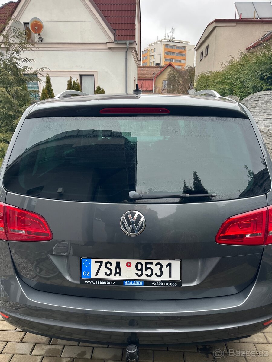Volkswagen Sharan 2,0TDI top stav - 4