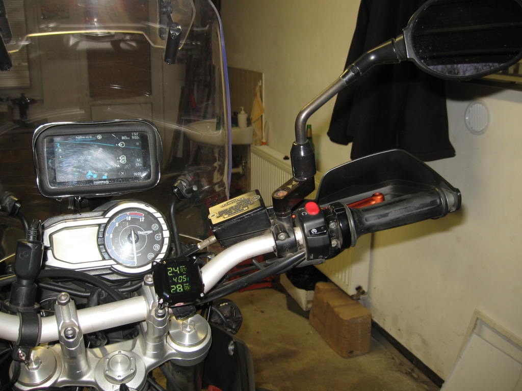 Triumph Tiger 800XC - 4