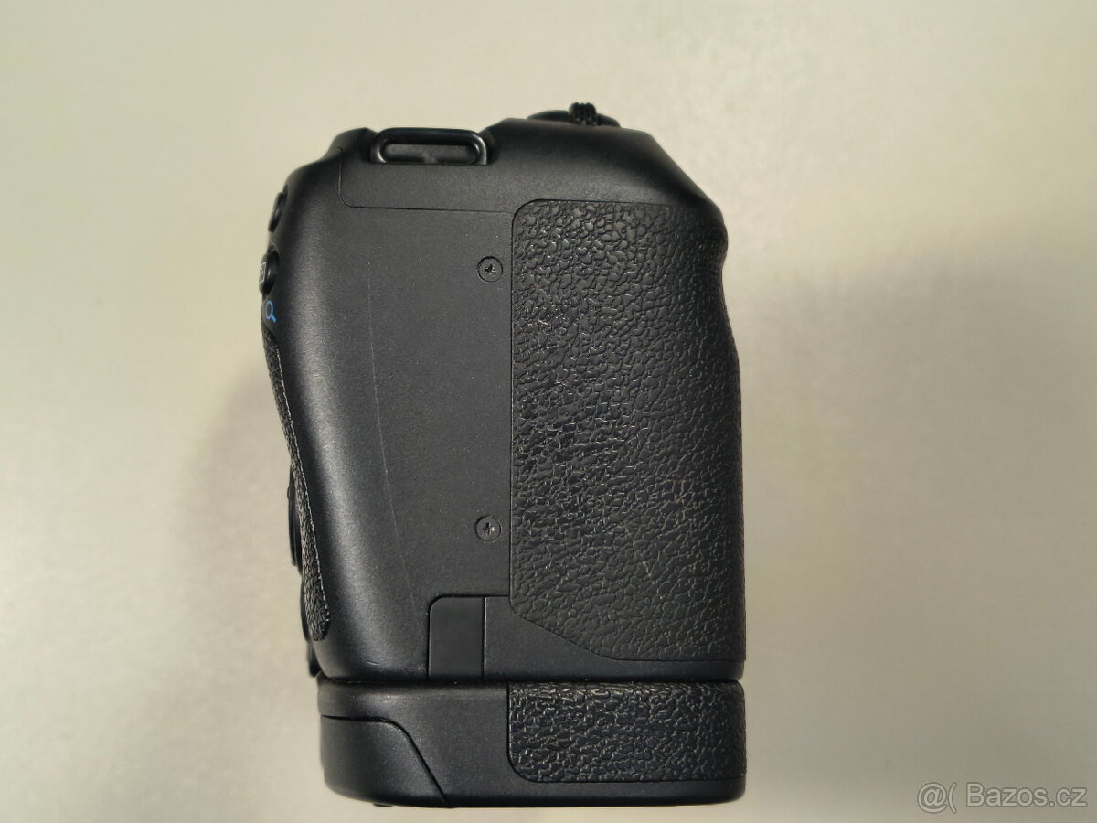 Canon EOS RP, jako nový jen 16 918 expozic - 4