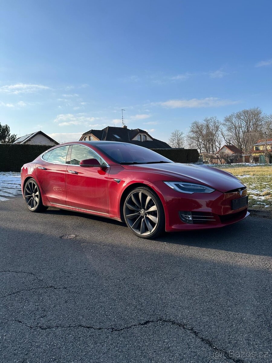 Tesla.model S 75D model.r.2018 - 4