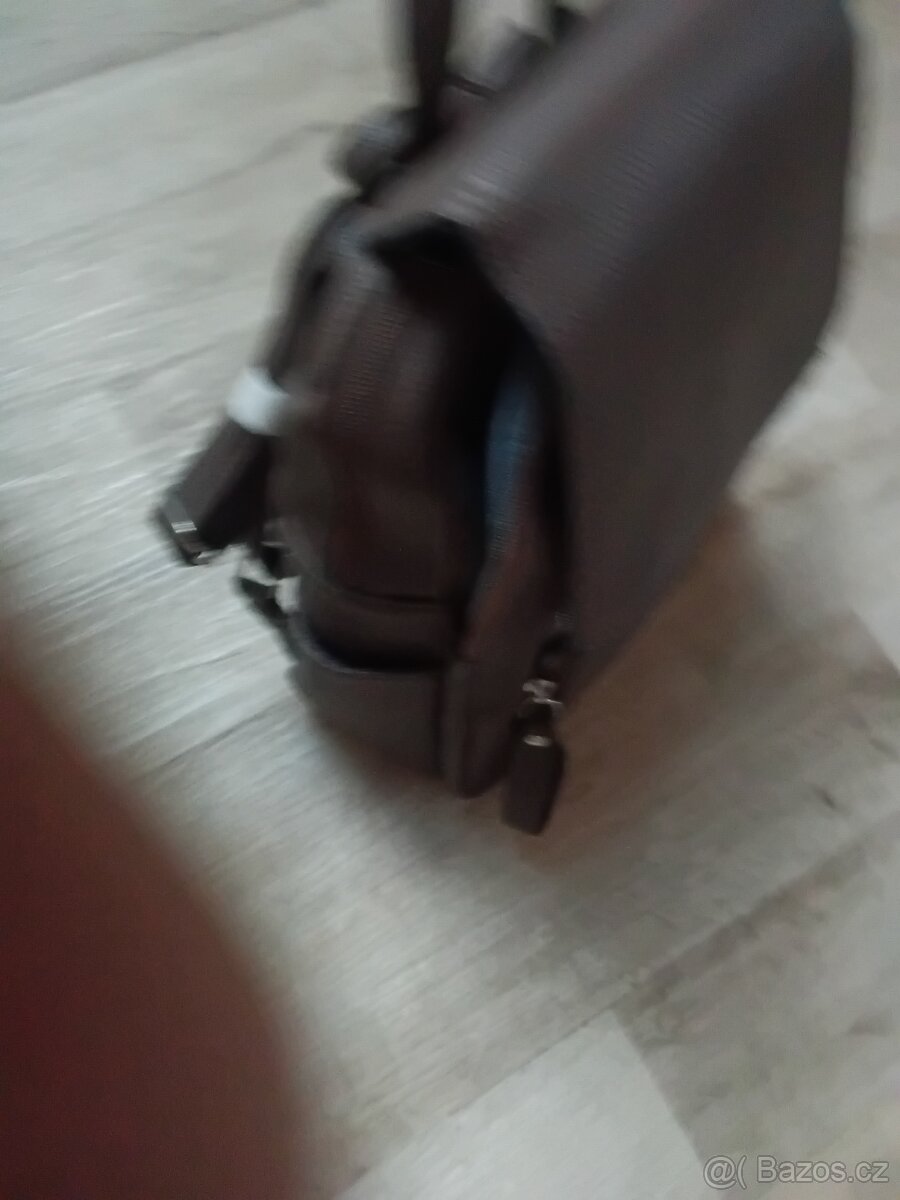 NOVÝ BATŮŽEK HNĚDÝ - 4