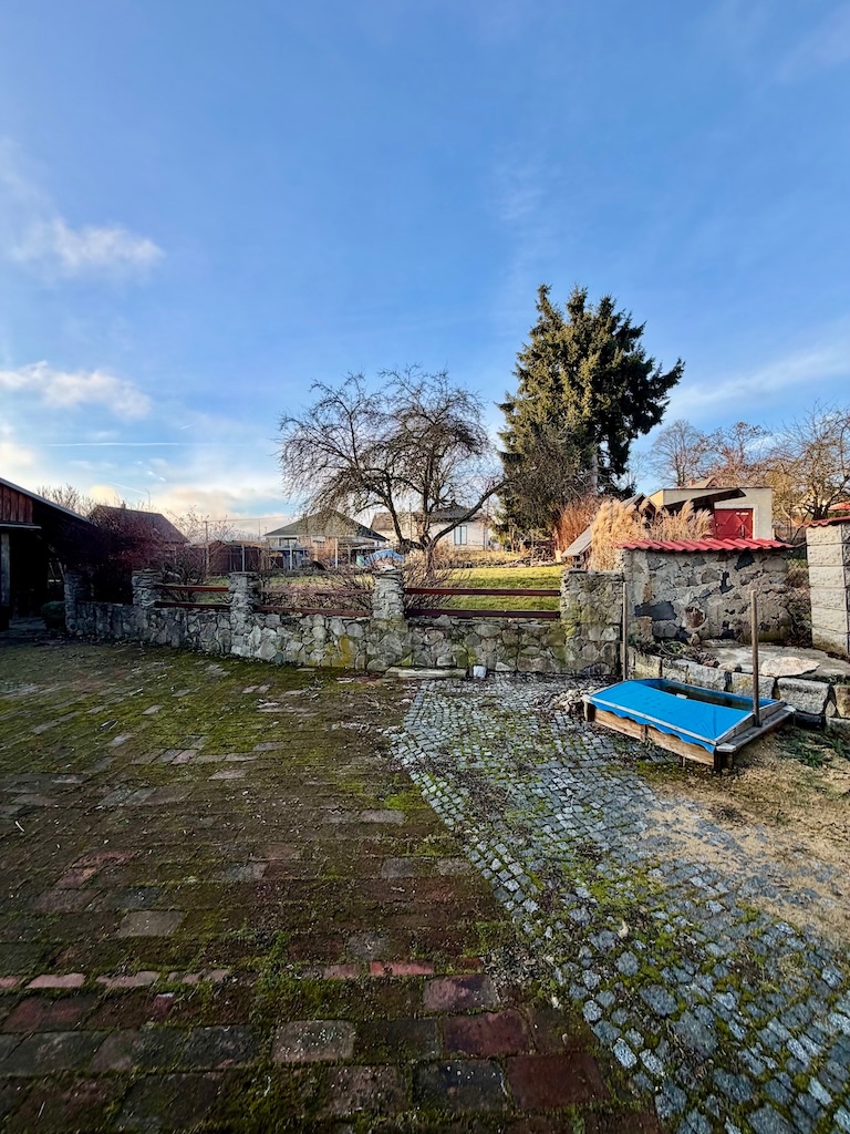 Investice - Dům 370m2 vhodný k výstavbě 4 bytových jednotek - 4