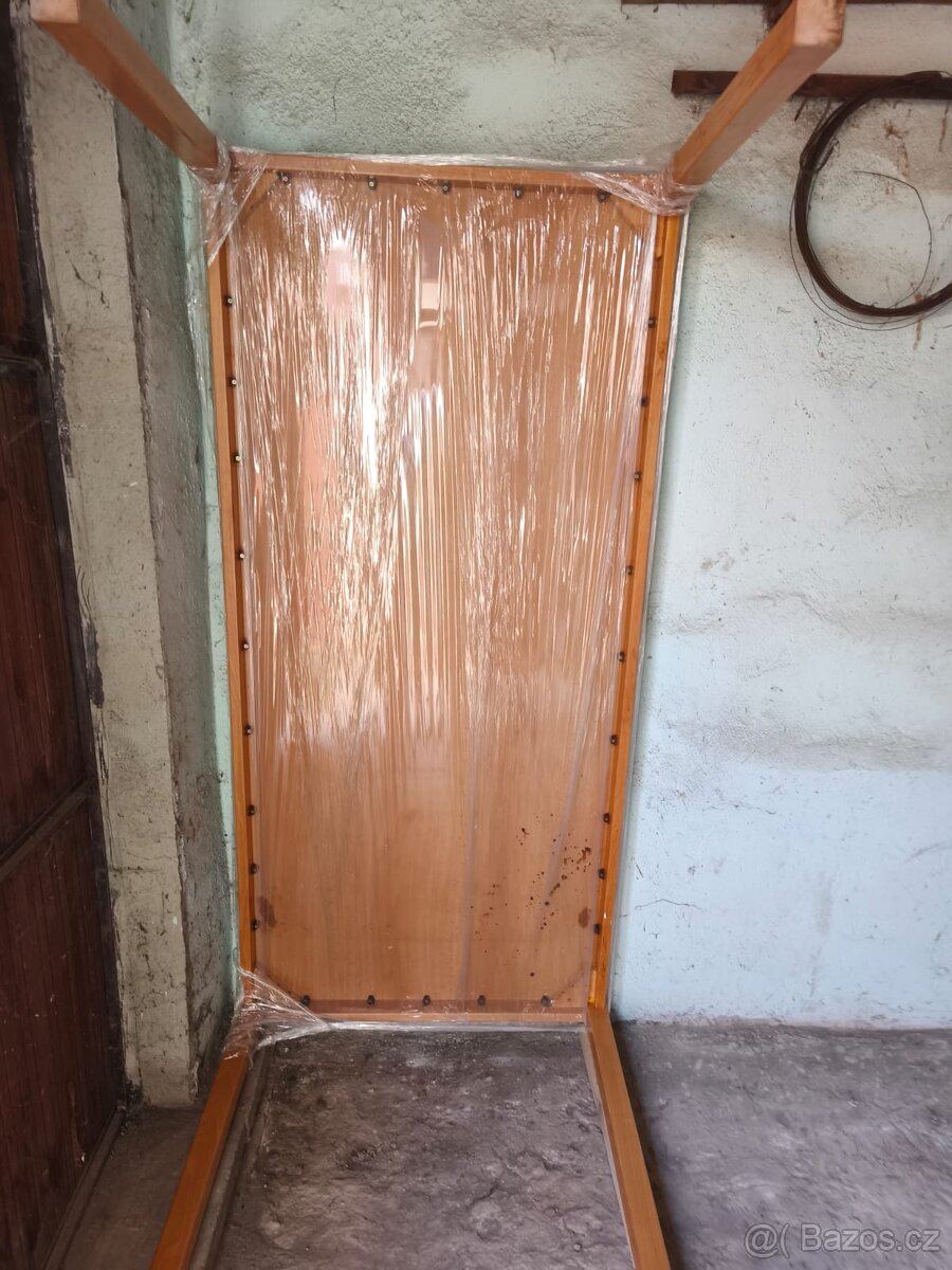 Dřevěný atypický stůl - 4