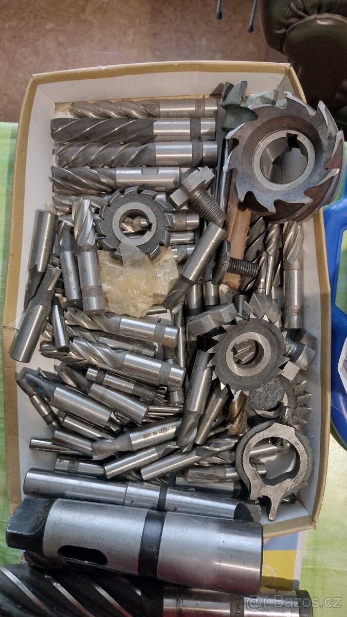 Frézky, vrtáky, sklíčidlo - 4