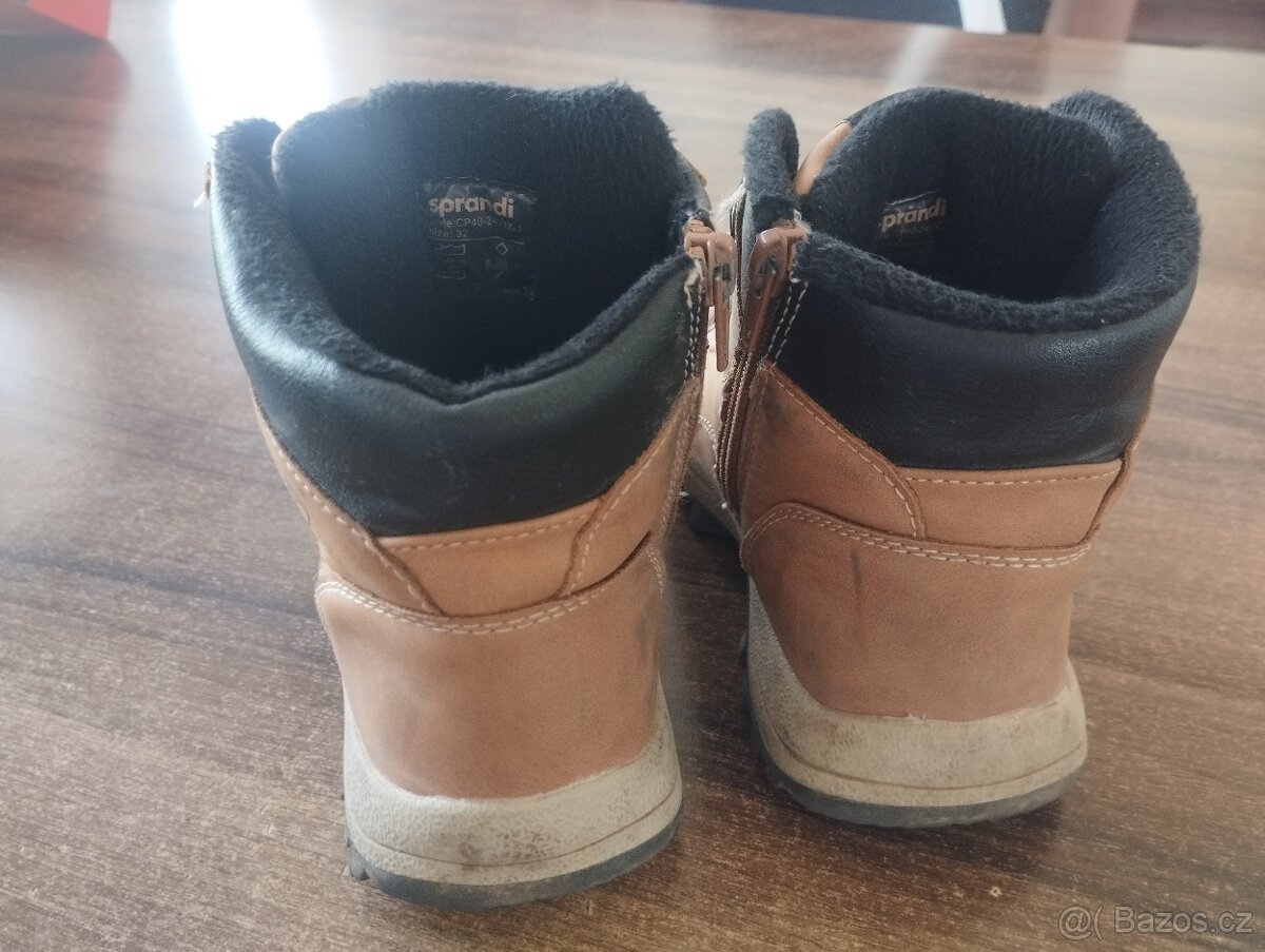 Boty zimní zn. Sprandi vel. 34 - 4
