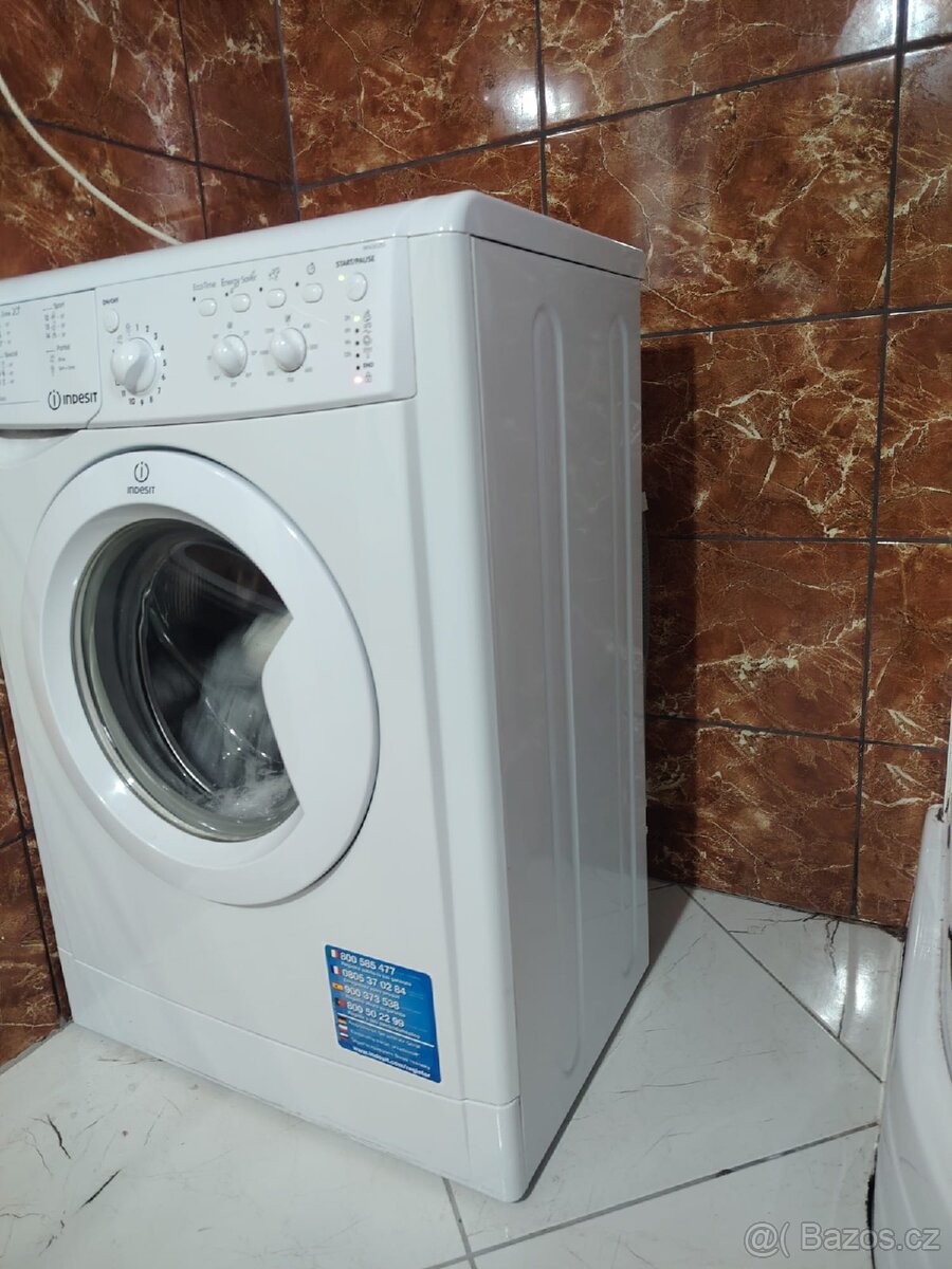 Pračka Indesit - 4