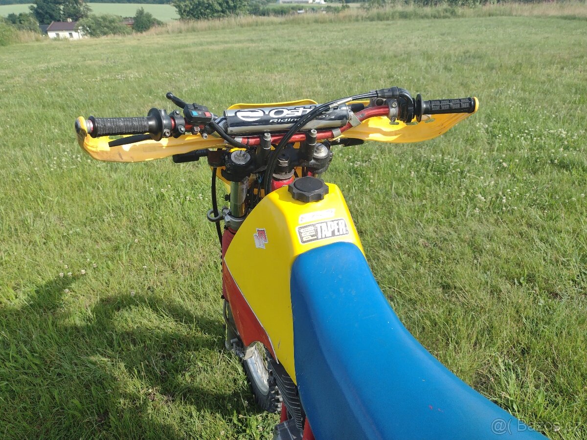 Suzuki Dr 350s