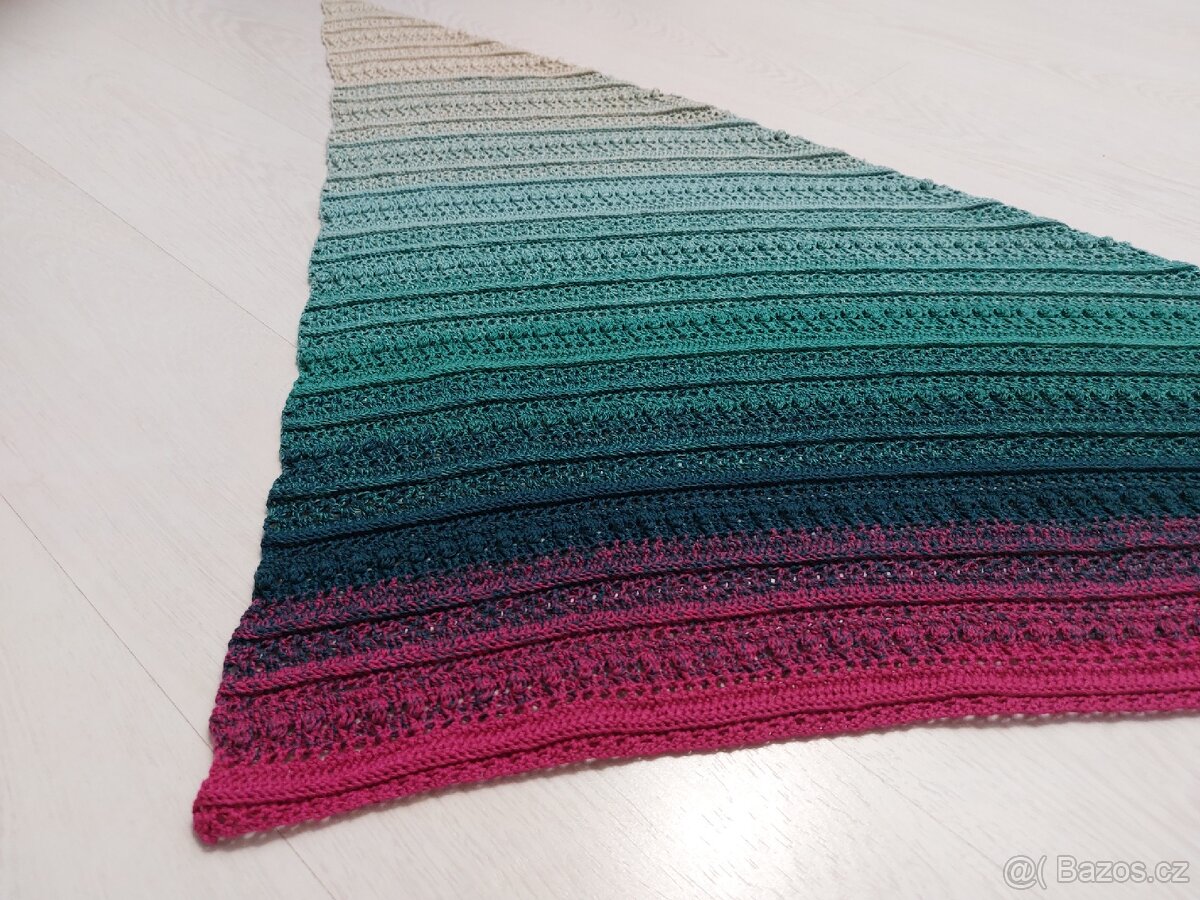 Ručně háčkovaný šátek 3 - 4