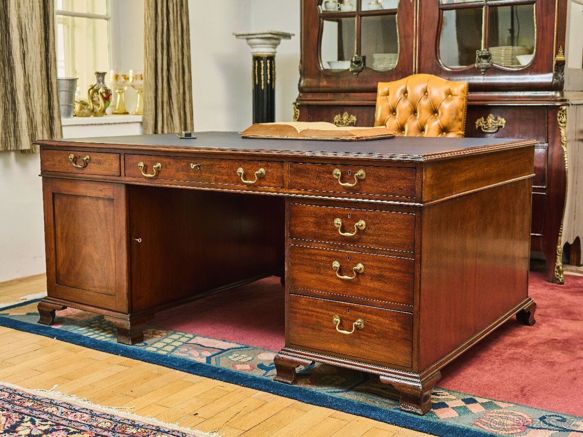 Velký anglický psací stůl. Oboustranný - 4