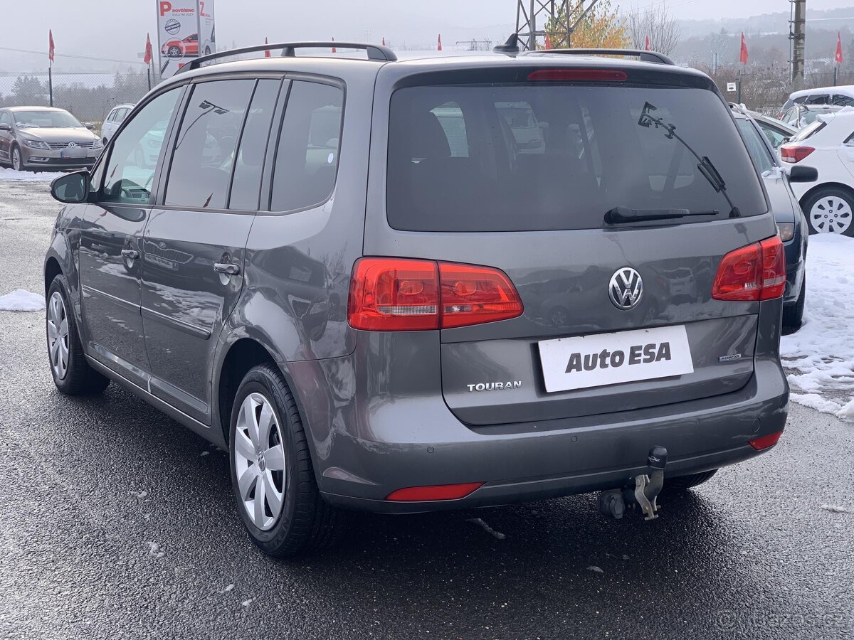 Volkswagen Touran 1.6TDi , 77 kW nafta, 2011 - 4