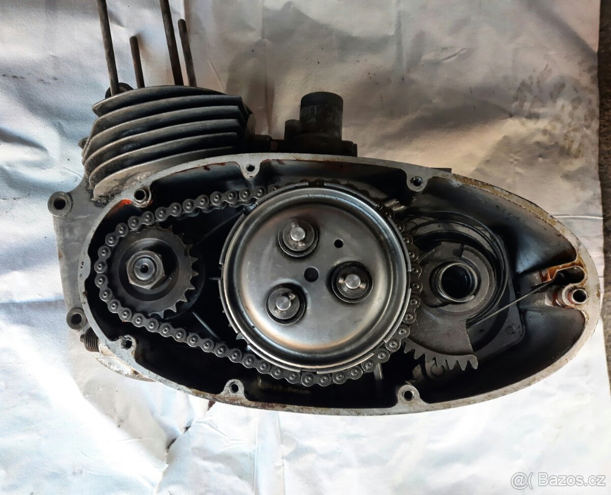 Motor Jawa čz 175 - 4
