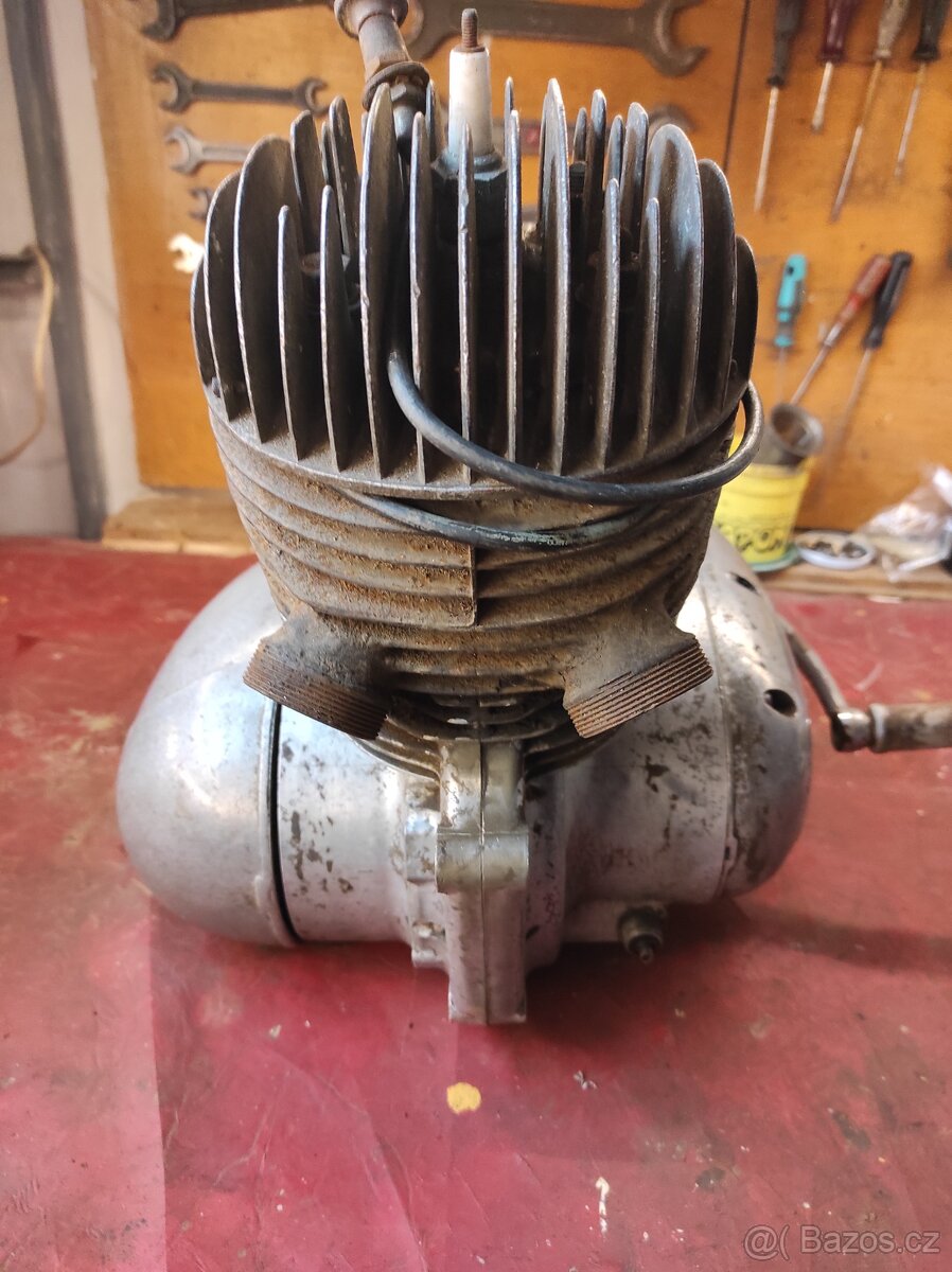 Motor cz 175 - 4