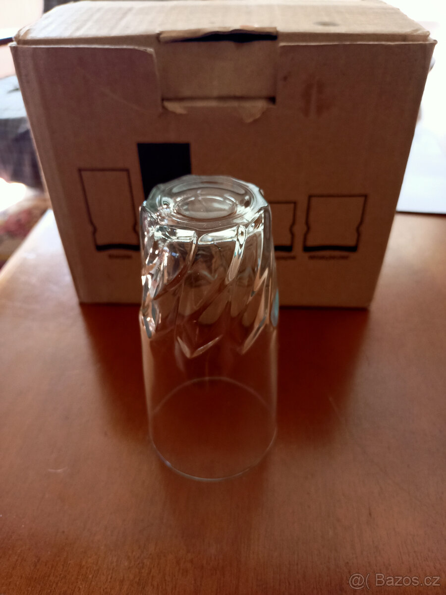 Skleničky a - 4